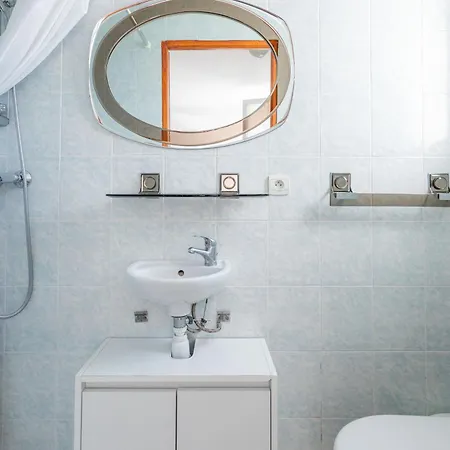 Apartament Proche Clim Et Parking