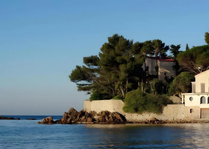 Studio Climatise Proche Parking Gratuit, Commerces Et Plages Apartment Carqueiranne