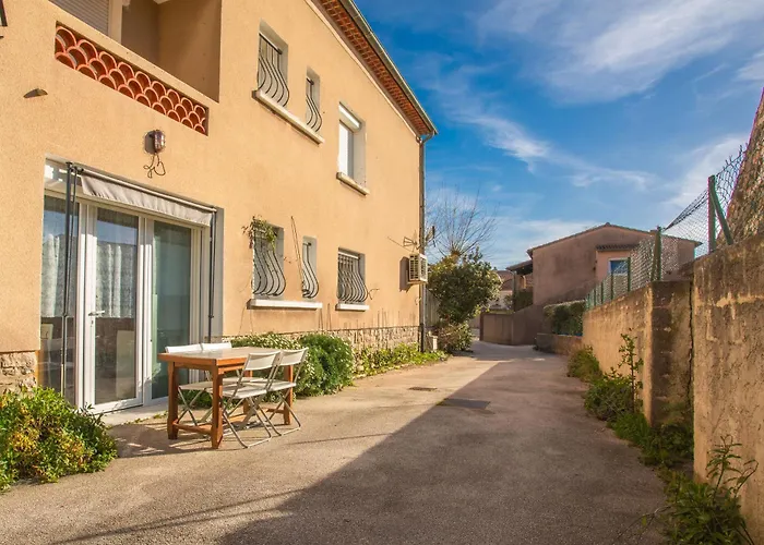 Studio Climatise Proche Parking Gratuit, Commerces Et Plages * Carqueiranne