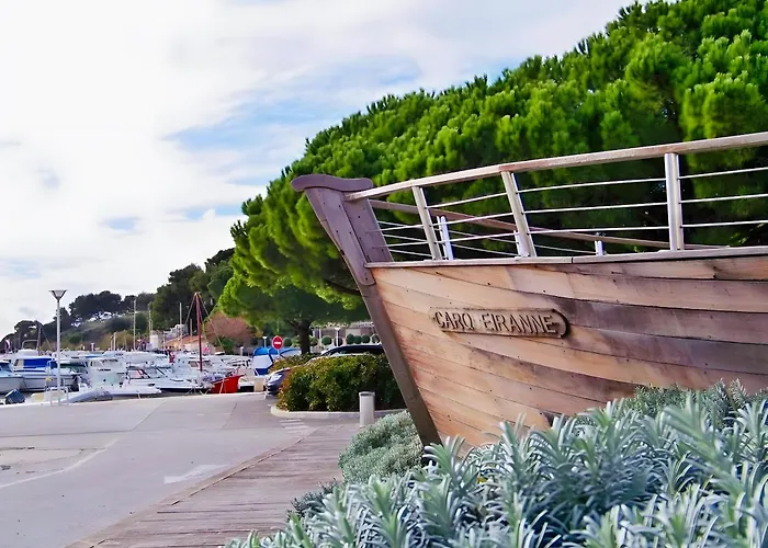 아파트 Proche Clim Et Parking 카르쿠에이란느